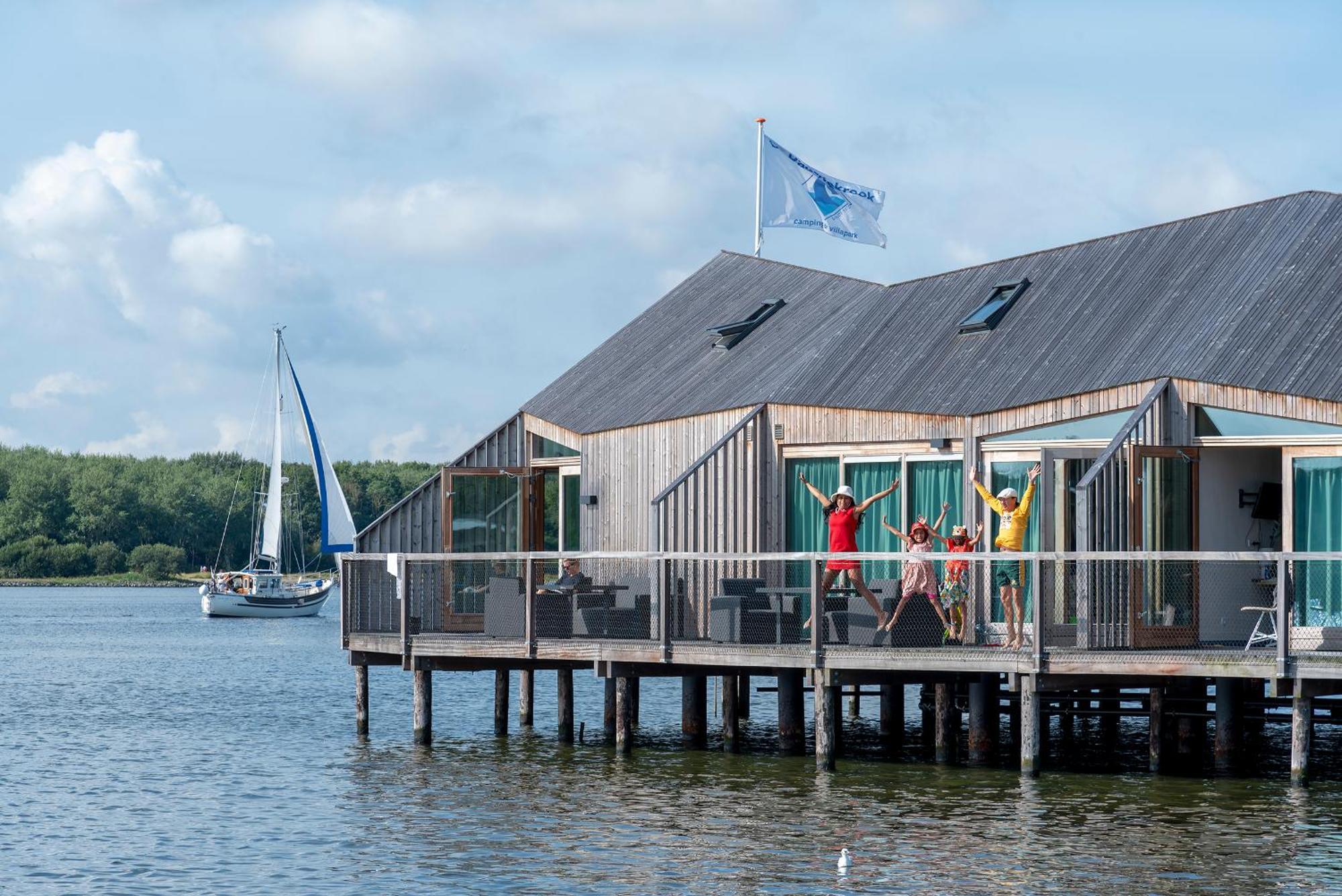Veerse Meersuites Kortgene Exterior photo